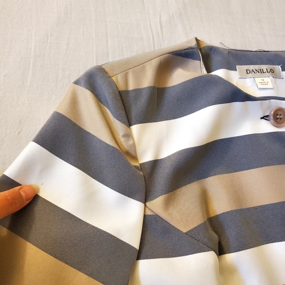 Danillo Size 12 Striped 2-Piece Skirt Suit - Picture 12 of 16